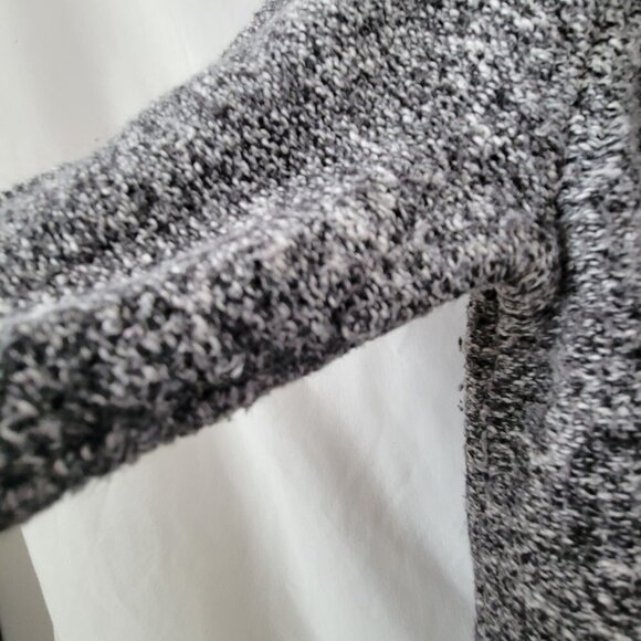 Perfectly Soft Perf. You SO Heritage Sweater Large Marled cable knit gray EUC - Picture 3 of 10